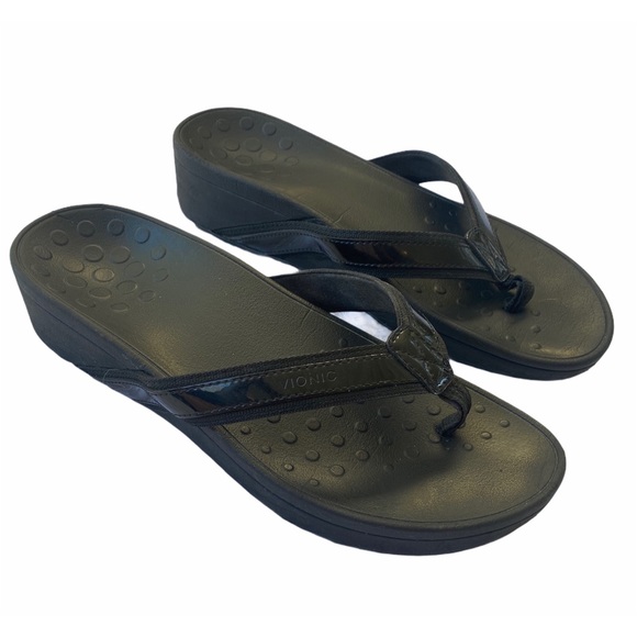Vionic Shoes - Vionic black sandals size 10